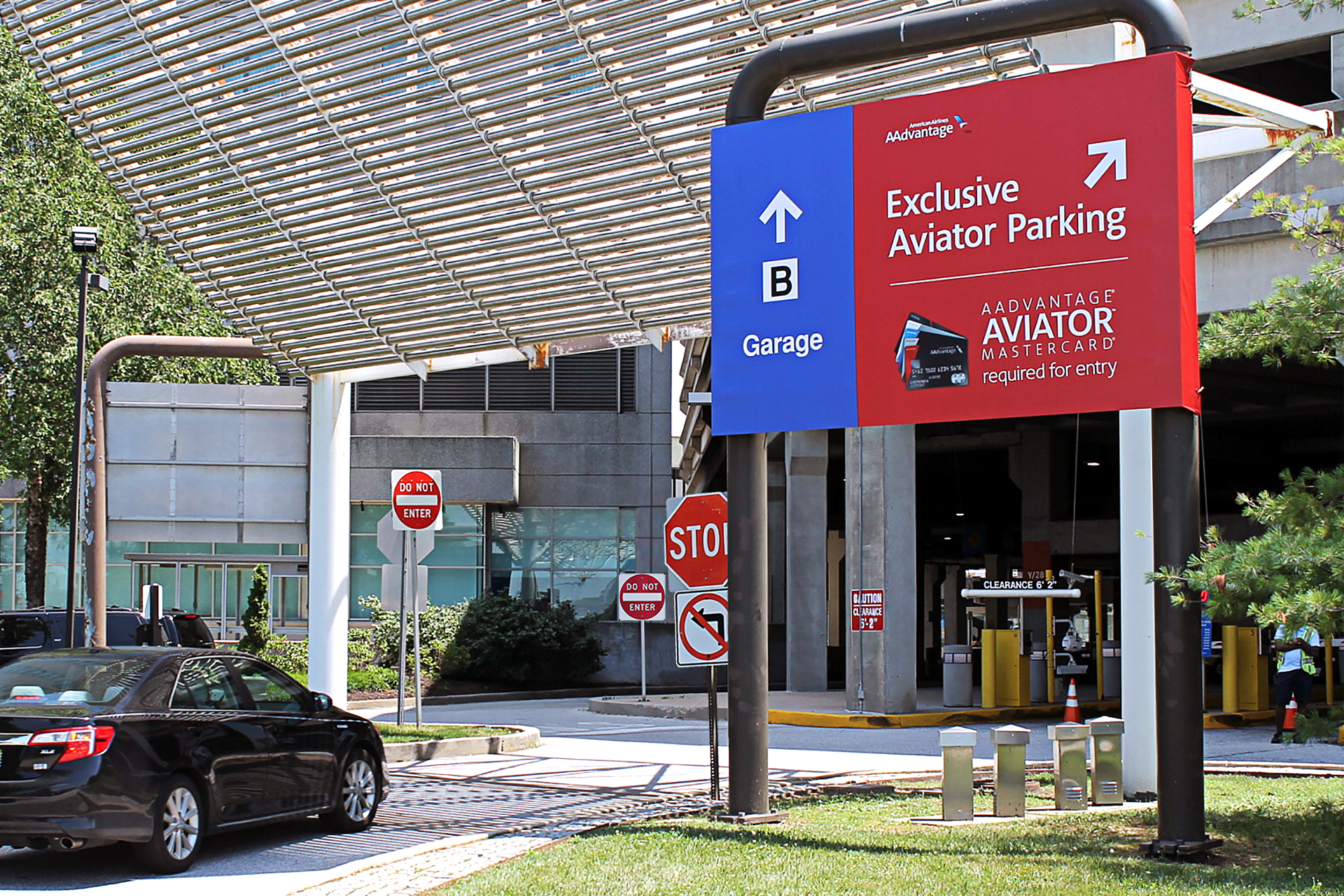 AAdvantageAviator-ParkingSponsorship-PHL