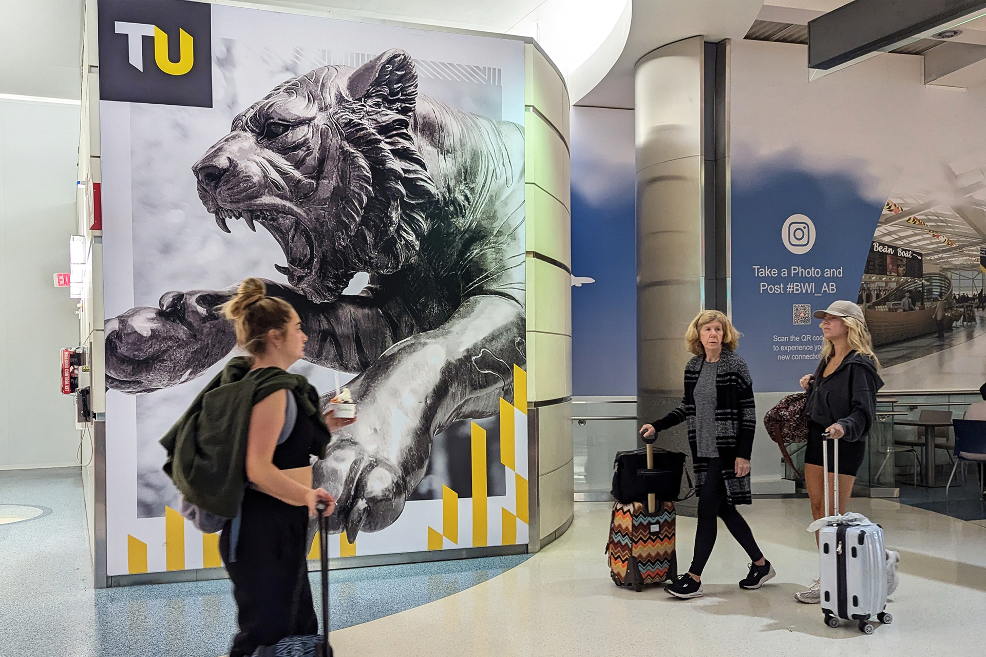 TU, Tension Fabric Display – BWI