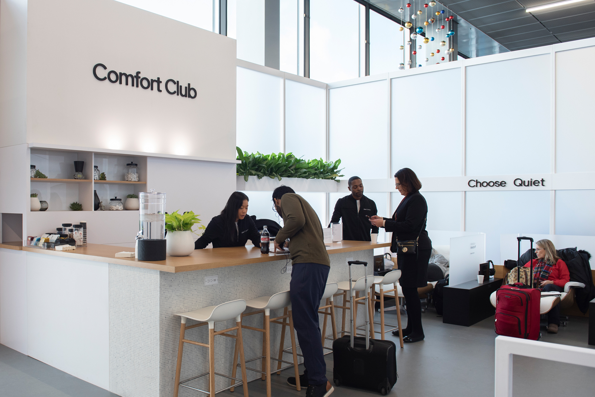 Uber Comfort Lounge, Experiential – ORD